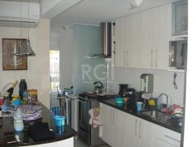 Apartamento à venda com 65m², 2 quartos, 1 suíte, 1 vaga no bairro Tristeza em Porto Alegre - Foto 3