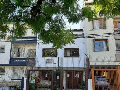 Casa à venda com 136m², 4 quartos, 2 vagas no bairro Rio Branco em Porto Alegre - Foto 2