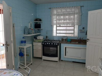 Casa à venda com 136m², 4 quartos, 2 vagas no bairro Rio Branco em Porto Alegre - Foto 37