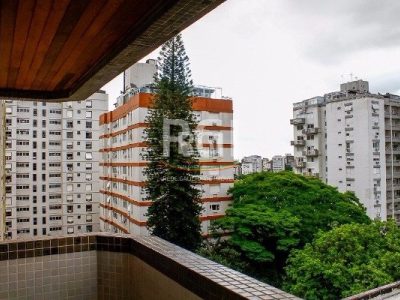 Apartamento à venda com 131m², 3 quartos, 1 suíte, 2 vagas no bairro Auxiliadora em Porto Alegre - Foto 3