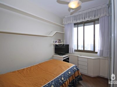 Apartamento à venda com 90m², 3 quartos, 1 suíte, 1 vaga no bairro Praia de Belas em Porto Alegre - Foto 18