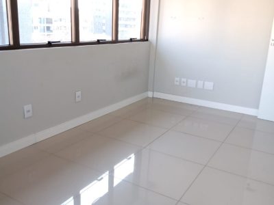 Conjunto/Sala à venda com 40m², 1 vaga no bairro Moinhos de Vento em Porto Alegre - Foto 5