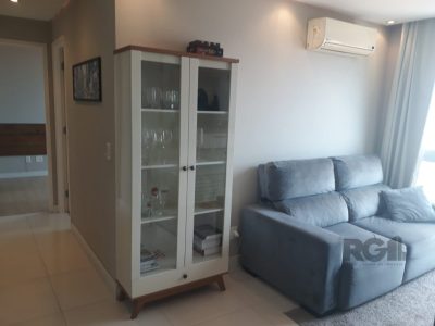 Apartamento à venda com 48m², 2 quartos, 1 vaga no bairro Glória em Porto Alegre - Foto 2