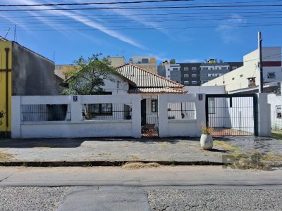 Casa à venda com 102m², 2 quartos, 1 vaga no bairro Partenon em Porto Alegre - Foto 32