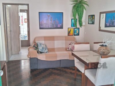 Casa à venda com 102m², 2 quartos, 1 vaga no bairro Partenon em Porto Alegre - Foto 4