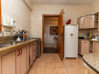 Apartamento à venda com 117m², 3 quartos, 1 suíte, 2 vagas no bairro Jardim Lindóia em Porto Alegre - Foto 10