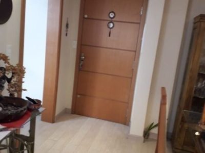 Apartamento à venda com 104m², 3 quartos, 1 suíte, 1 vaga no bairro Floresta em Porto Alegre - Foto 2