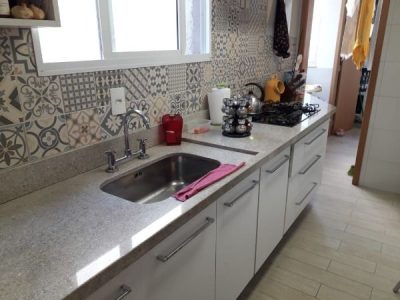 Apartamento à venda com 104m², 3 quartos, 1 suíte, 1 vaga no bairro Floresta em Porto Alegre - Foto 7