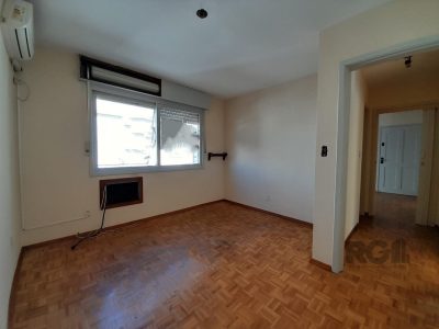 Apartamento à venda com 66m², 2 quartos no bairro Passo d'Areia em Porto Alegre - Foto 16