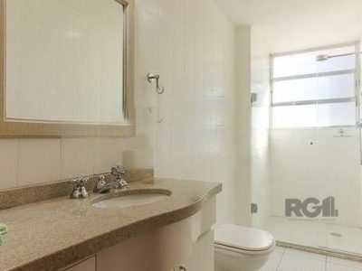 Apartamento à venda com 118m², 3 quartos, 1 suíte, 1 vaga no bairro Petrópolis em Porto Alegre - Foto 11