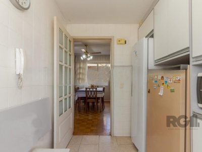 Apartamento à venda com 118m², 3 quartos, 1 suíte, 1 vaga no bairro Petrópolis em Porto Alegre - Foto 9