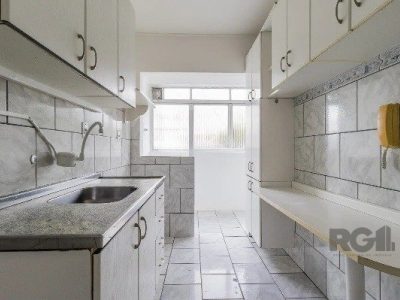 Apartamento à venda com 81m², 3 quartos, 1 suíte, 1 vaga no bairro Rio Branco em Porto Alegre - Foto 7