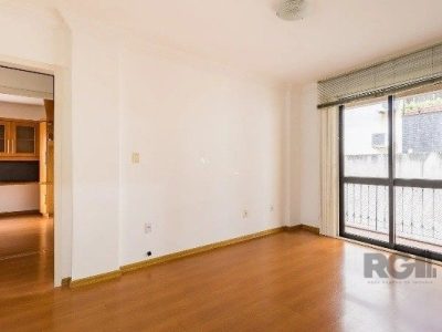 Apartamento à venda com 81m², 3 quartos, 1 suíte, 1 vaga no bairro Rio Branco em Porto Alegre - Foto 3