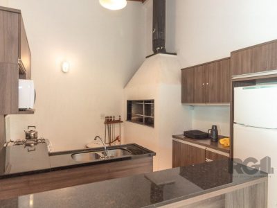 Casa Condominio à venda com 307m², 3 quartos, 1 suíte, 4 vagas no bairro Cristal em Porto Alegre - Foto 41