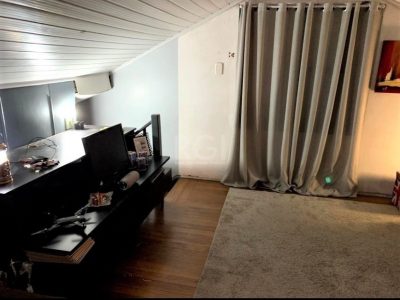 Casa à venda com 67m², 2 quartos, 3 vagas no bairro Passo d'Areia em Porto Alegre - Foto 13