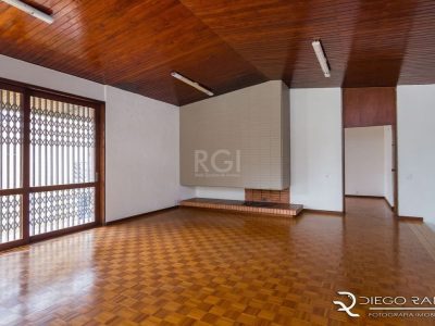 Casa à venda com 1.820m², 3 quartos, 1 suíte, 12 vagas no bairro Menino Deus em Porto Alegre - Foto 3