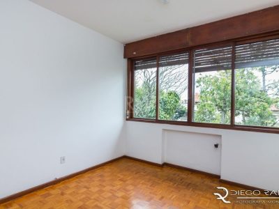 Casa à venda com 1.820m², 3 quartos, 1 suíte, 12 vagas no bairro Menino Deus em Porto Alegre - Foto 9