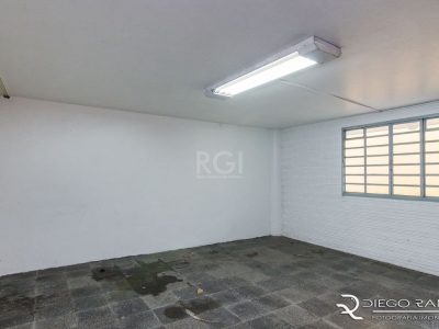 Casa à venda com 1.820m², 3 quartos, 1 suíte, 12 vagas no bairro Menino Deus em Porto Alegre - Foto 14