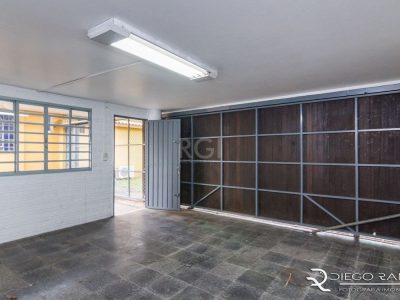 Casa à venda com 1.820m², 3 quartos, 1 suíte, 12 vagas no bairro Menino Deus em Porto Alegre - Foto 15