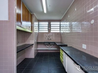 Casa à venda com 1.820m², 3 quartos, 1 suíte, 12 vagas no bairro Menino Deus em Porto Alegre - Foto 23