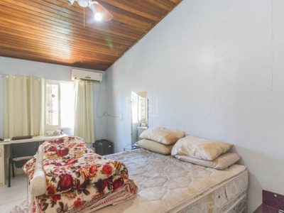 Casa à venda com 200m², 5 quartos, 6 vagas no bairro Santa Tereza em Porto Alegre - Foto 20