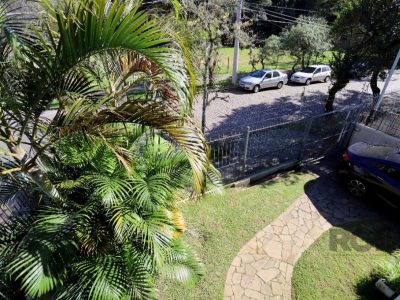 Casa à venda com 200m², 3 quartos, 1 suíte, 2 vagas no bairro Passo d'Areia em Porto Alegre - Foto 33