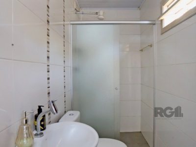 Casa à venda com 200m², 3 quartos, 1 suíte, 2 vagas no bairro Passo d'Areia em Porto Alegre - Foto 50