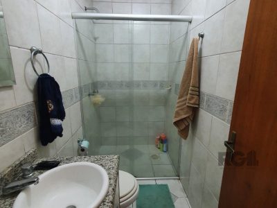 Casa Condominio à venda com 131m², 3 quartos, 1 suíte, 2 vagas no bairro Ipanema em Porto Alegre - Foto 9