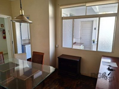 Apartamento à venda com 132m², 3 quartos, 1 vaga no bairro Petrópolis em Porto Alegre - Foto 9