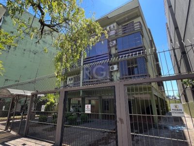 Cobertura à venda com 211m², 3 quartos, 1 suíte, 2 vagas no bairro Jardim Lindóia em Porto Alegre - Foto 37