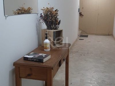 Apartamento à venda com 103m², 3 quartos, 1 suíte no bairro Farroupilha em Porto Alegre - Foto 2