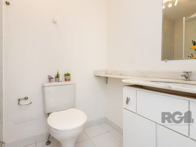 Apartamento à venda com 65m², 3 quartos, 1 suíte, 1 vaga no bairro Vila Ipiranga em Porto Alegre - Foto 6