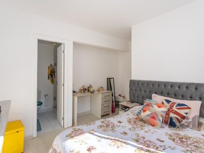 Apartamento à venda com 65m², 3 quartos, 1 suíte, 1 vaga no bairro Vila Ipiranga em Porto Alegre - Foto 14