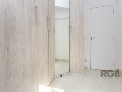 Apartamento à venda com 65m², 3 quartos, 1 suíte, 1 vaga no bairro Vila Ipiranga em Porto Alegre - Foto 19