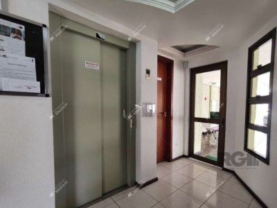 Apartamento à venda com 104m², 3 quartos, 1 vaga no bairro Medianeira em Porto Alegre - Foto 4