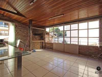 Casa à venda com 286m², 3 quartos, 1 suíte no bairro Auxiliadora em Porto Alegre - Foto 30