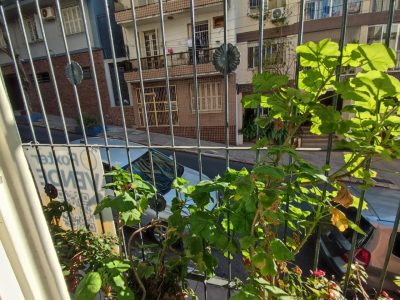 Casa à venda com 140m², 3 quartos, 1 suíte no bairro Centro Histórico em Porto Alegre - Foto 5