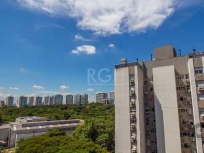 Apartamento à venda com 73m², 3 quartos, 1 vaga no bairro Chácara das Pedras em Porto Alegre - Foto 5