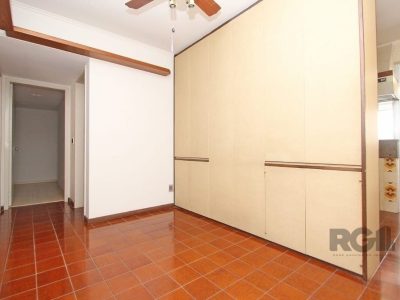 Apartamento à venda com 148m², 3 quartos, 1 suíte, 2 vagas no bairro Rio Branco em Porto Alegre - Foto 6