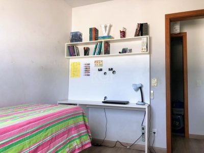 Apartamento à venda com 63m², 2 quartos, 1 suíte, 1 vaga no bairro Medianeira em Porto Alegre - Foto 21