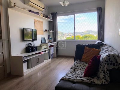 Apartamento à venda com 63m², 2 quartos, 1 suíte, 1 vaga no bairro Medianeira em Porto Alegre - Foto 2