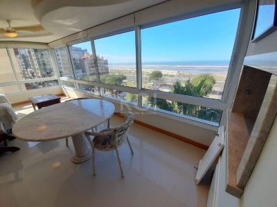 Apartamento à venda com 190m², 4 quartos, 4 suítes, 3 vagas no bairro Navegantes em Capão da Canoa - Foto 27