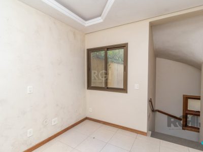 Casa à venda com 360m², 4 quartos, 2 suítes, 3 vagas no bairro Menino Deus em Porto Alegre - Foto 8