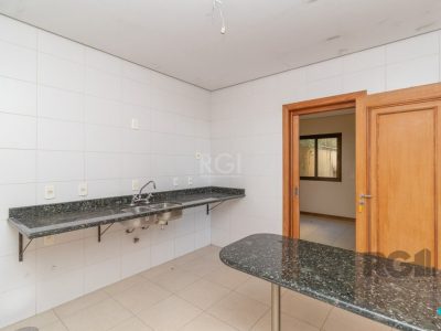 Casa à venda com 360m², 4 quartos, 2 suítes, 3 vagas no bairro Menino Deus em Porto Alegre - Foto 14