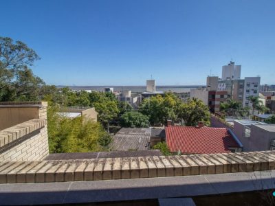 Casa à venda com 360m², 4 quartos, 2 suítes, 3 vagas no bairro Menino Deus em Porto Alegre - Foto 57