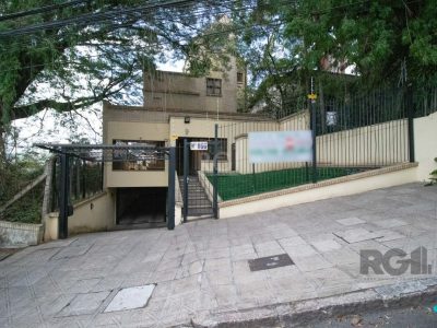 Casa à venda com 360m², 4 quartos, 2 suítes, 3 vagas no bairro Menino Deus em Porto Alegre - Foto 66