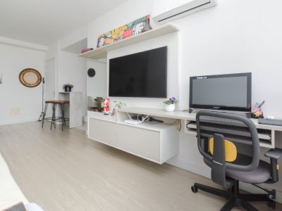 Apartamento à venda com 64m², 2 quartos, 1 suíte, 2 vagas no bairro Cidade Baixa em Porto Alegre - Foto 8