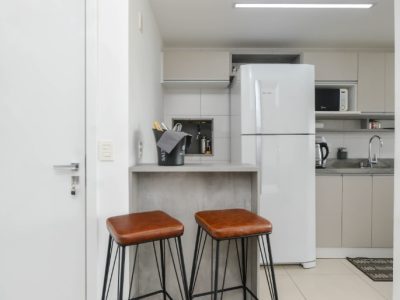 Apartamento à venda com 64m², 2 quartos, 1 suíte, 2 vagas no bairro Cidade Baixa em Porto Alegre - Foto 12