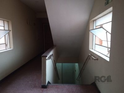 Apartamento à venda com 35m², 1 quarto no bairro Passo d'Areia em Porto Alegre - Foto 6