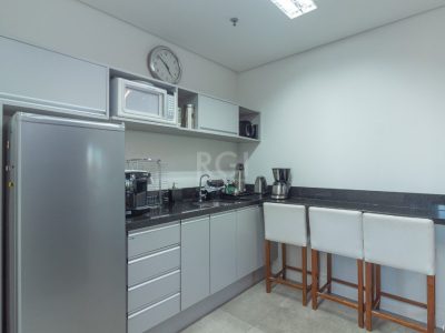 Conjunto/Sala à venda com 106m², 2 vagas no bairro Petrópolis em Porto Alegre - Foto 21